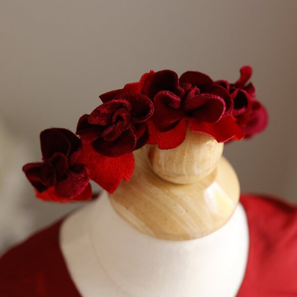 Red Silk Dress Luxury Designer Velvet Rose Leaf Trim Special Occasion Portrait - Picture 6 of 6